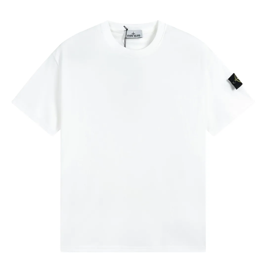 W623#P106💰 [Stone Island’s popular cuffed branded round neck off-shoulder short-sleeved T-shirt] Super versatile! A short-sleeved upper body for major celebrity internet celebrities, made of 260g combed cotton 32-count double yarn. Comfortable and breathable, customized accessories, oversize version. Dropped shoulder sleeves, very loose, same style for men and women, suitable for couples💑 Match as you like. The upper body is super beautiful. Color: Black White Apricot Gray Navy Size: M L XL XXL Ｍ Shoulder Width 47 Bust 52 Length 70 L Shoulder Width 48 Bust 54 Length 72 XL Shoulder width 59 Bust 56 Length 74 XXL Shoulder width 50 Bust 58 Length 76
